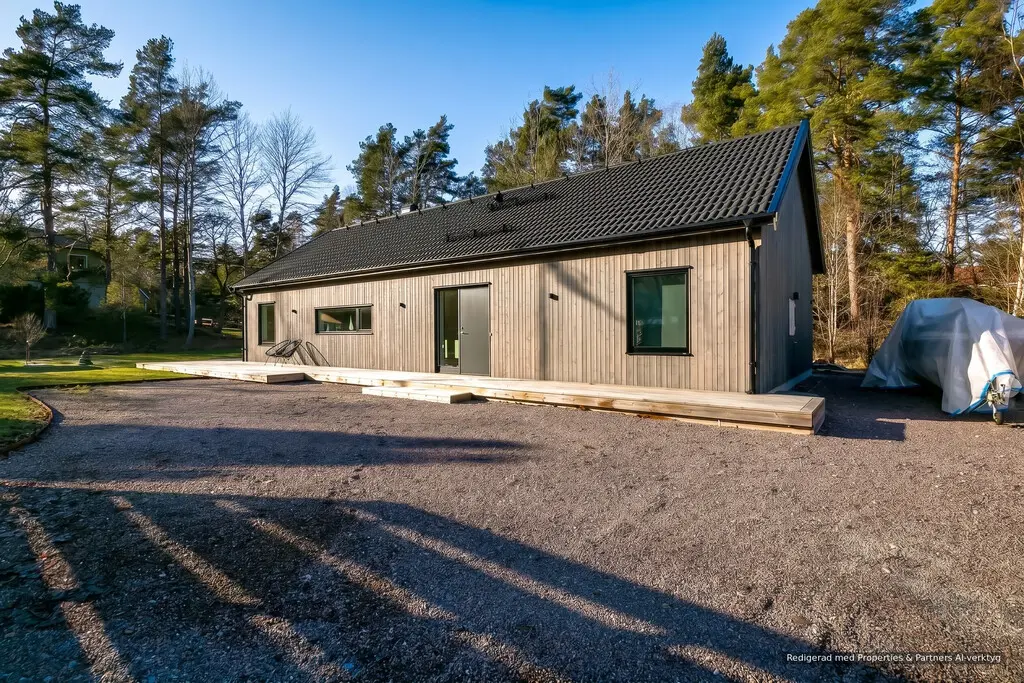 Bild 1 av 1 på Arkösundsvägen 525A