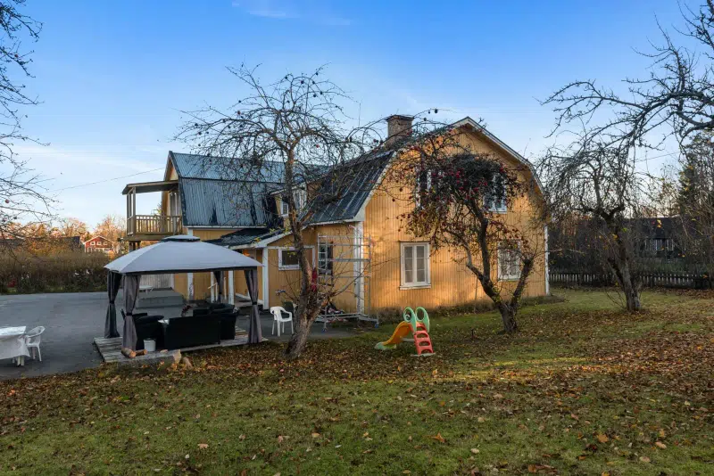 House, 360 m² in Söderbykarl