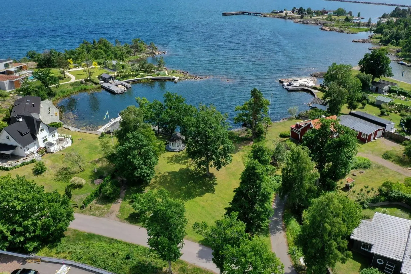 Image 1 of 1 of Kolsövägen