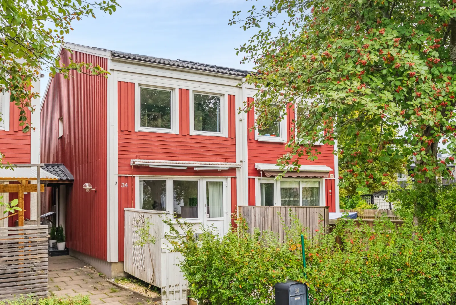 Semi-detached/terraced, Torpstugegränd, Sollentuna. Photo 1 of 1