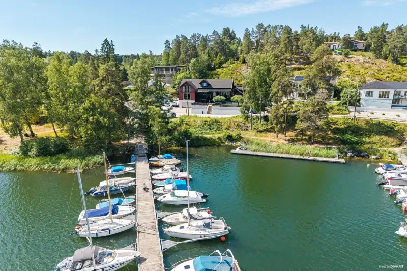 Villa, 6 rum, 200 m² i Saltsjö-boo