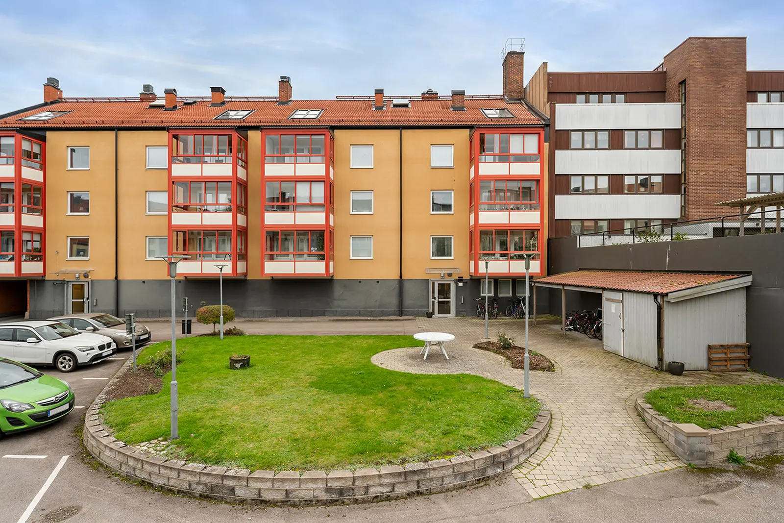 Image 1 of 14 of Storgatan 5B