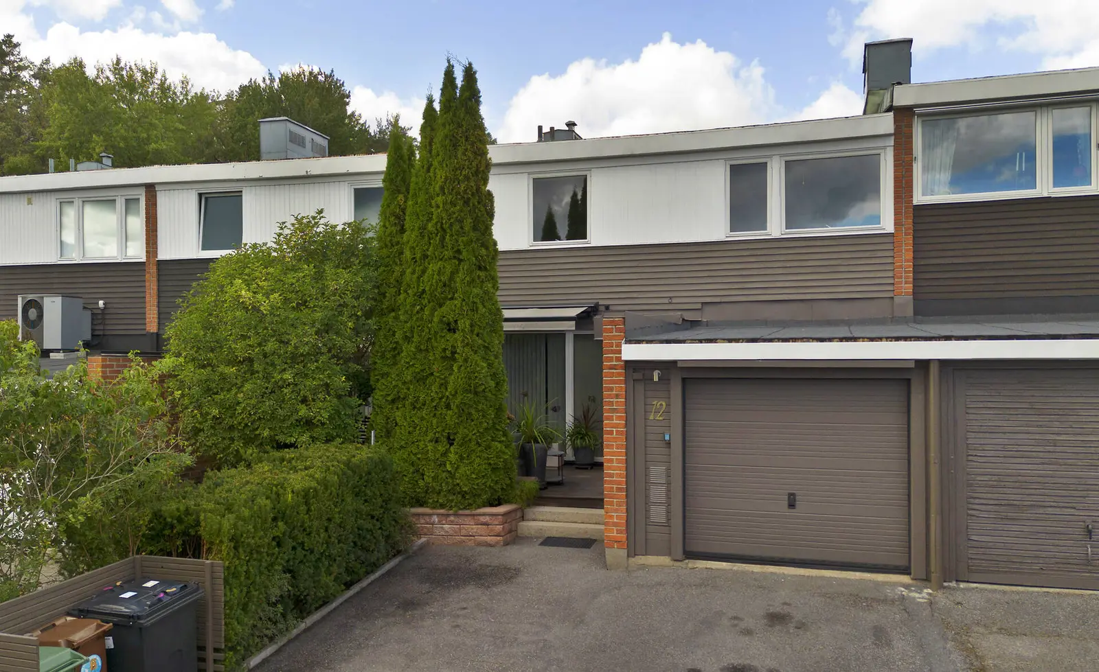 Image 1 of 41 of Roderstigen 12