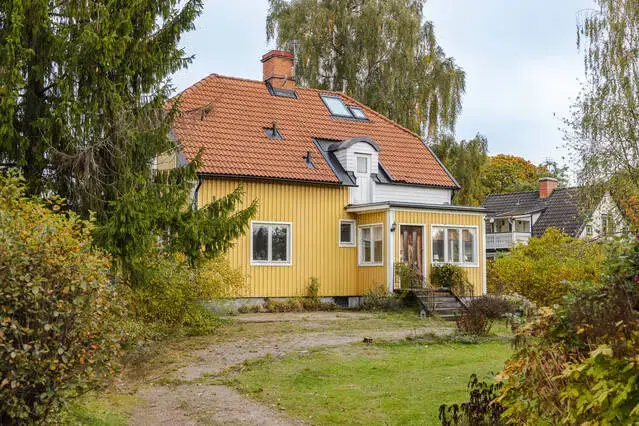 House, 6 rooms, 148 m² in Lustigkulla