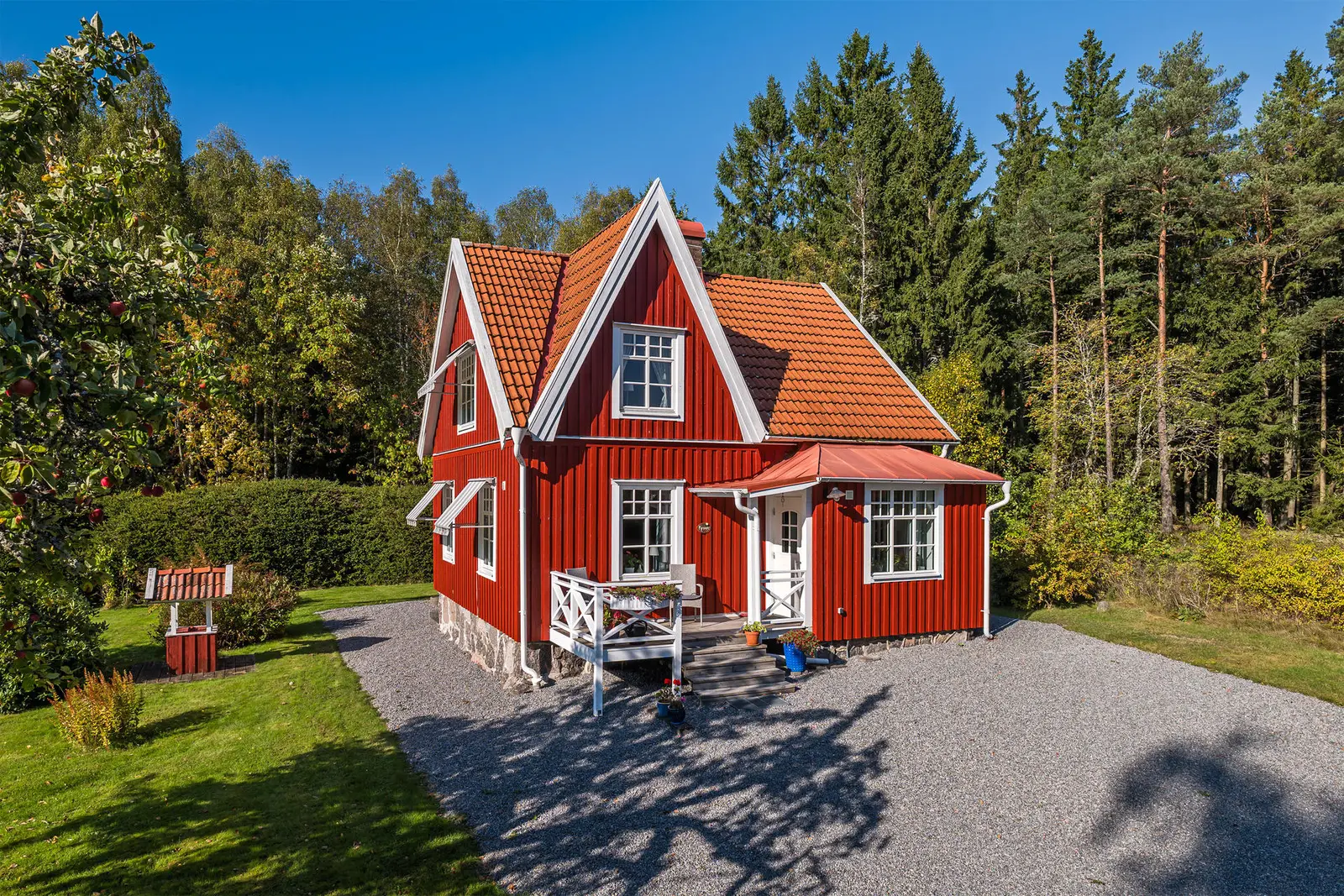 Bild 1 av 41 på Åkersäng