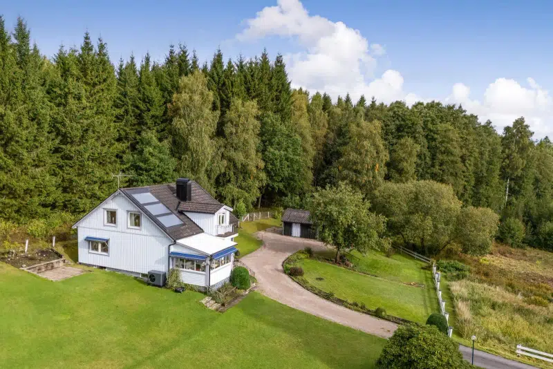 House, 9 rooms, 118 m² in Björketorp