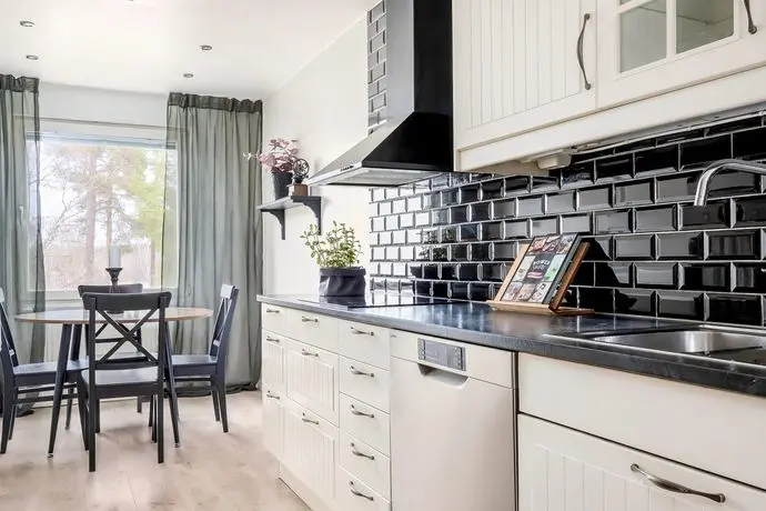 Apartment, Vendelsö skolväg 21, Haninge. Photo 1 of 1
