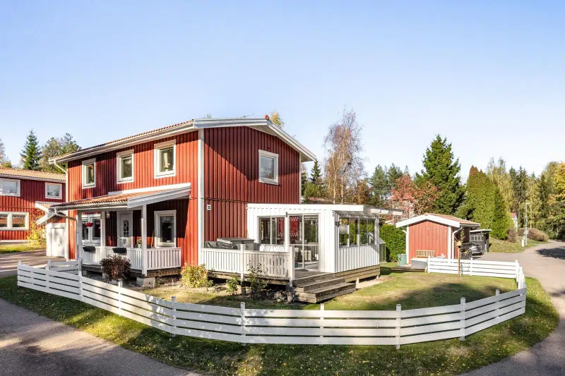Apartment, 4 rooms, 108 m² in Skräddarbacken