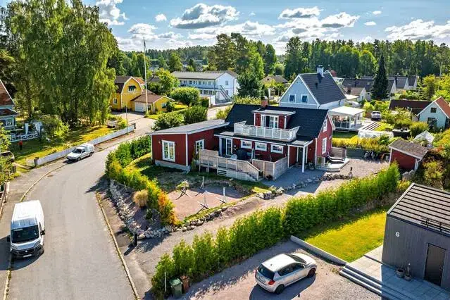 House, 5 rooms, 180 m² in Brickeberg