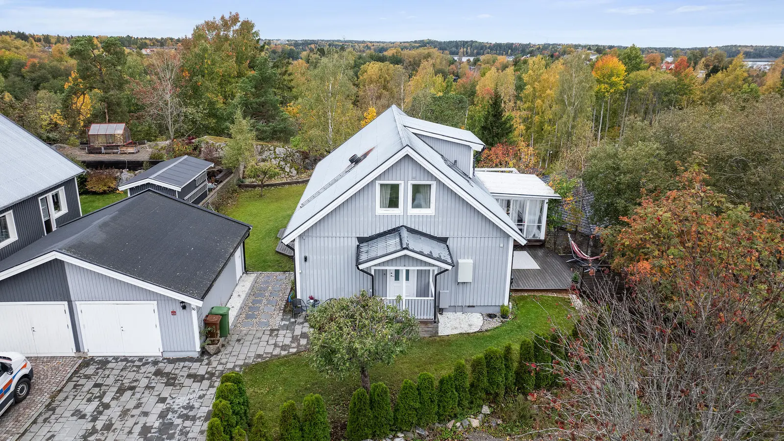 Villa, Oxhagsvägen 36, Haninge. Bild 1 av 1
