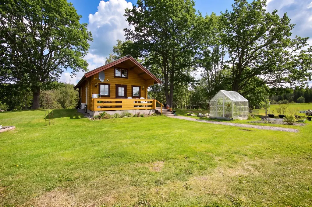 Image 1 of 1 of Syntorps gård 3