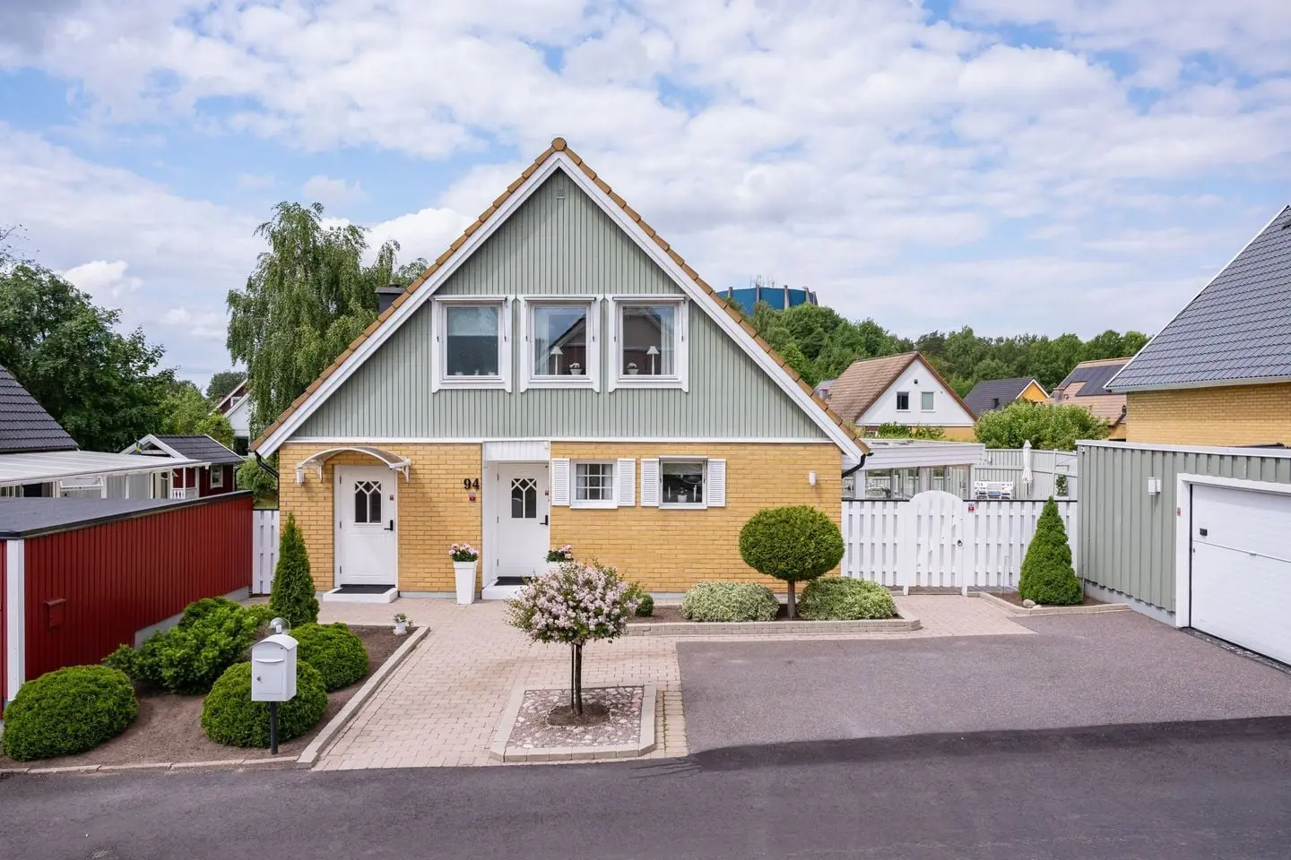 Bild 1 av 41 på Kättsättersgatan