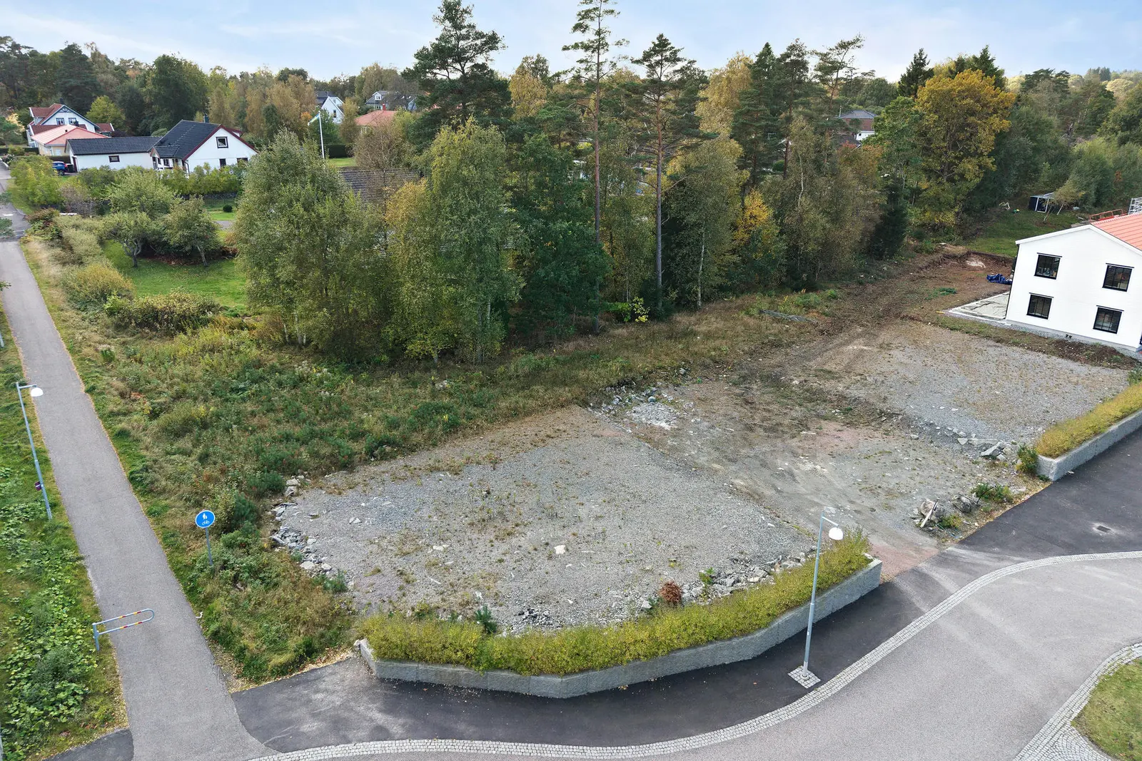 Image 1 of 15 of Tåbäcksvägen 38