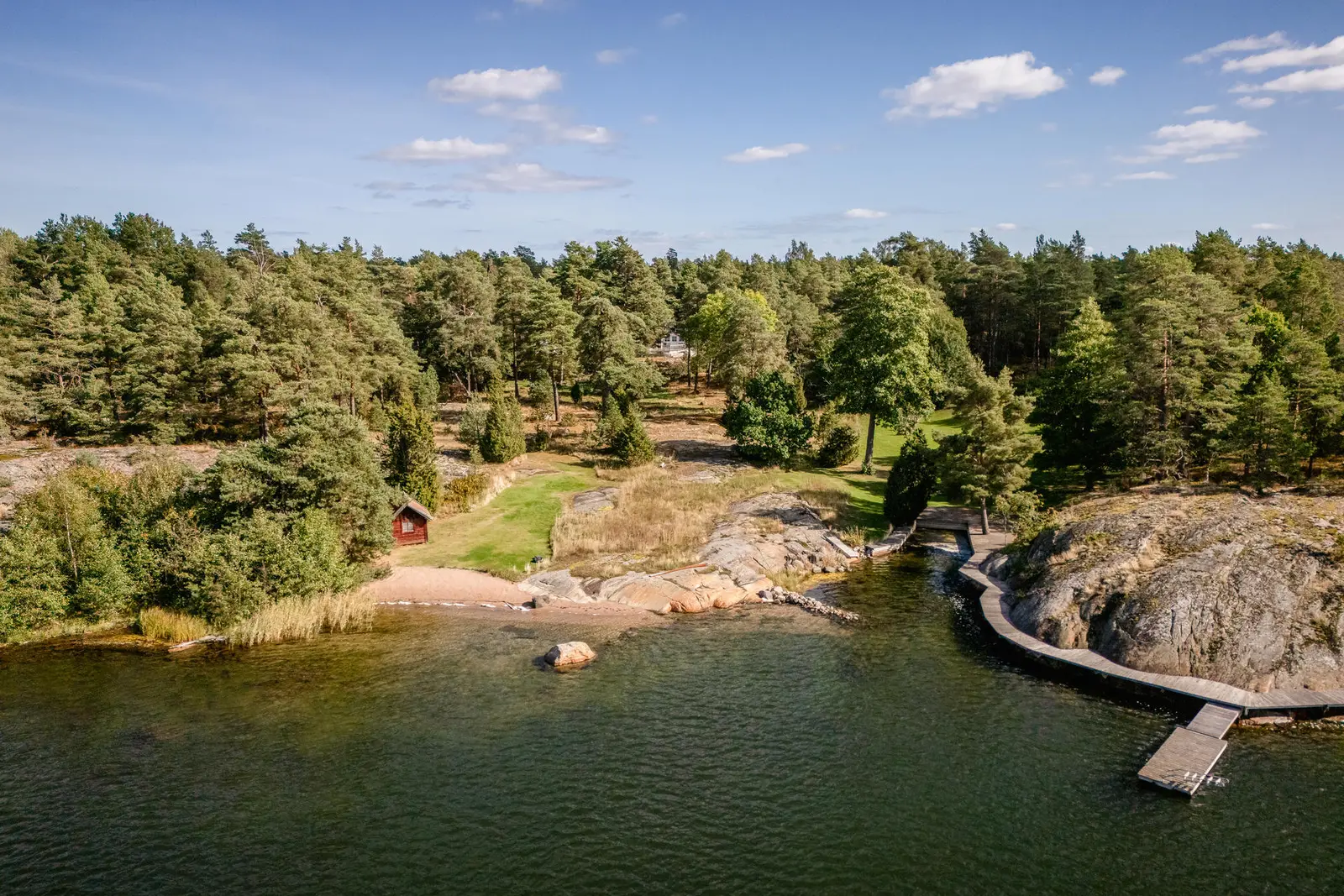 Bild 1 av 35 på Stora Sandered Tallvik