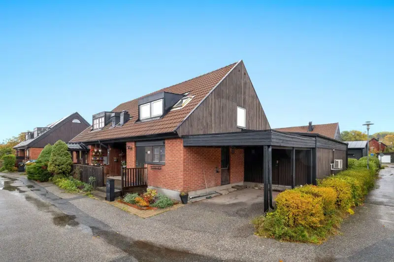 Par-/radhus, 6 rum, 146 m² i Näsbypark