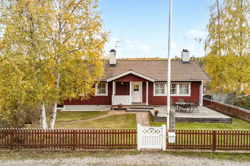 Villa, 6 rum, 216 m²