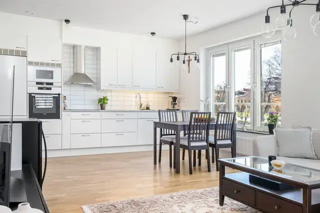 Lägenhet, 2 rum, 54 m² i Centralt