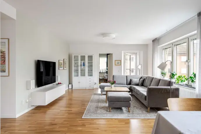 Bild 1 av 1 på Slöjdgatan