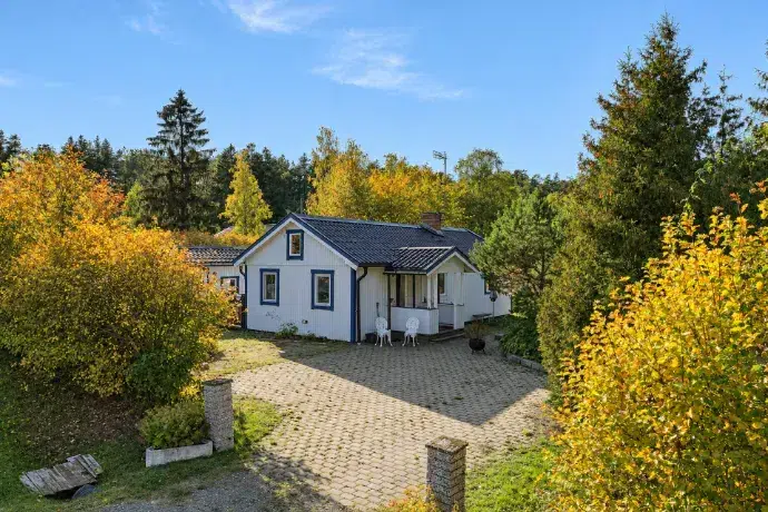 House, 1 room, 44 m² in Ekerö Helgö