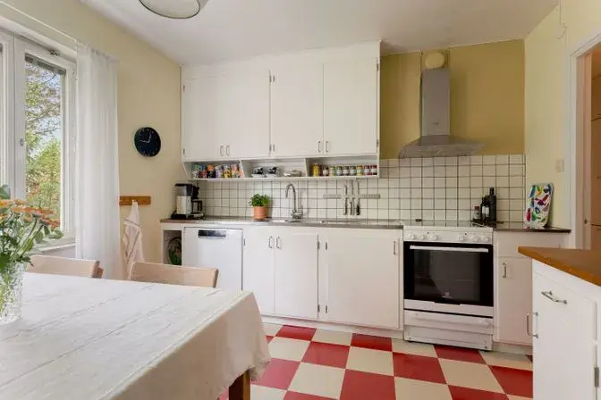 Lägenhet, Kolbäcksgränd 25, Stockholm. Bild 1 av 1