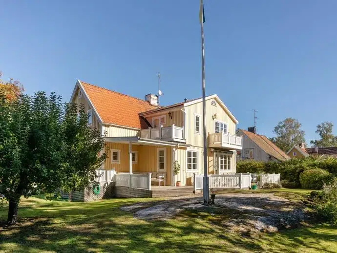 Villa, 8 rum, 232 m²
