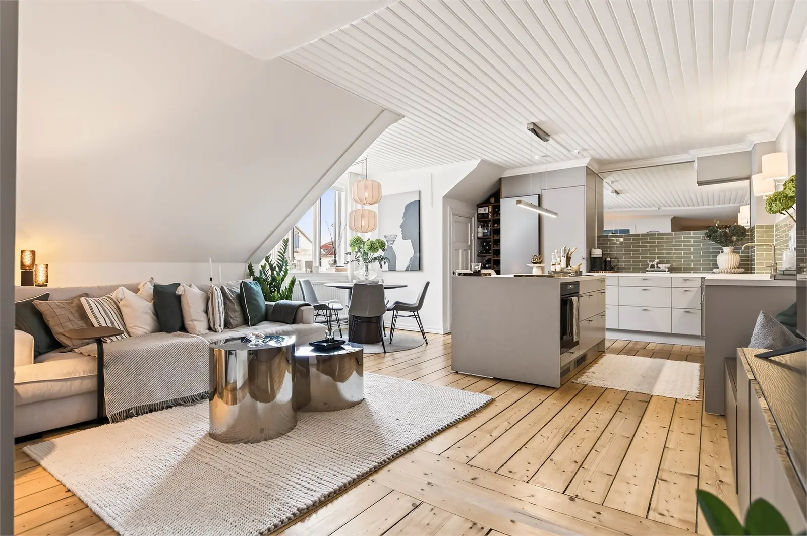 Bild 1 av 1 på Brunnsgatan 39B