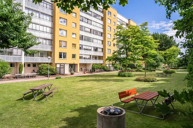 Image 1 of 1 of Ättekullagatan 16