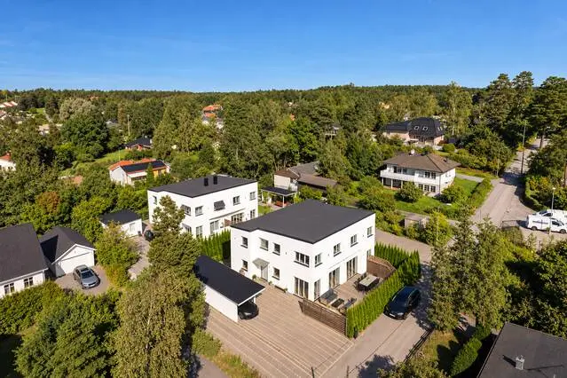 Image 1 of 1 of Kullevägen 10B
