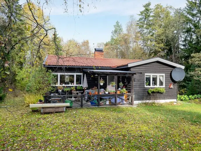 Image 1 of 1 of Täljövägen 16