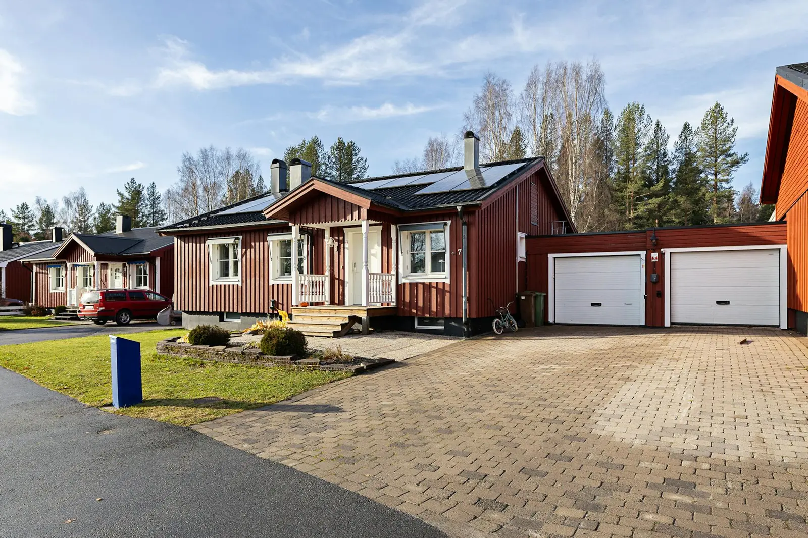 Villa, Aprilvägen 7, Umeå. Bild 1 av 1