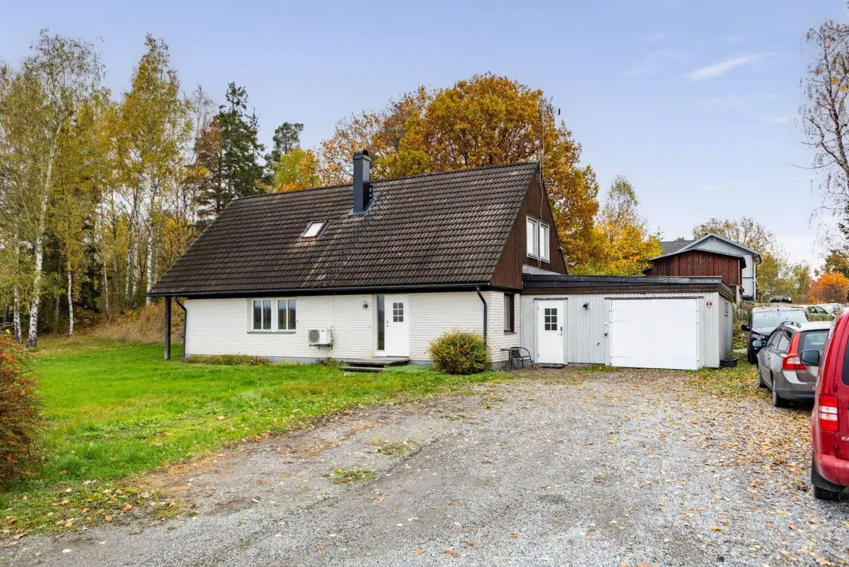Villa, Torsvi Navsta 2, Enköping. Bild 1 av 1