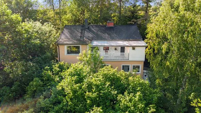 Villa, Norra Parkhemsvägen 80A, Botkyrka. Bild 1 av 1