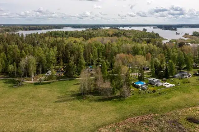 Land / plot, 1289 m² in Örebro