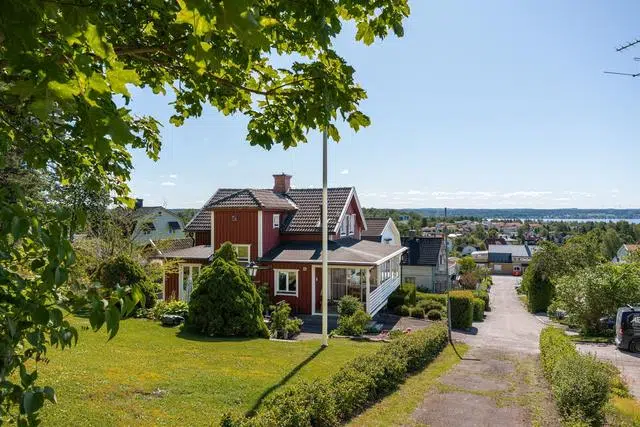 Bild 1 av 1 på Tvåbackarstigen 6