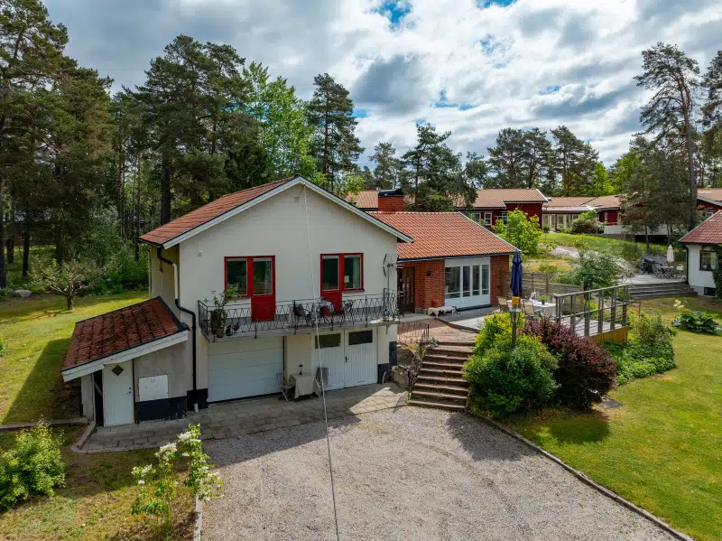House, 6 rooms, 125 m² in Enebyberg