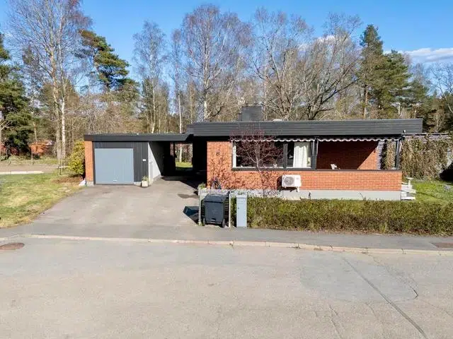 Villa, 8 rum, 131 m² i Håbo