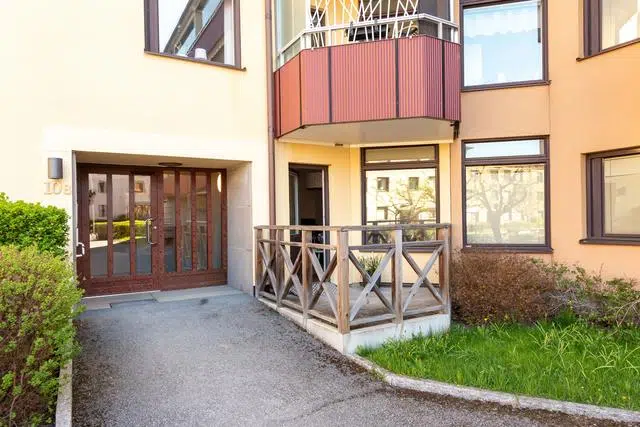 Image 1 of 21 of Vattugatan 10b
