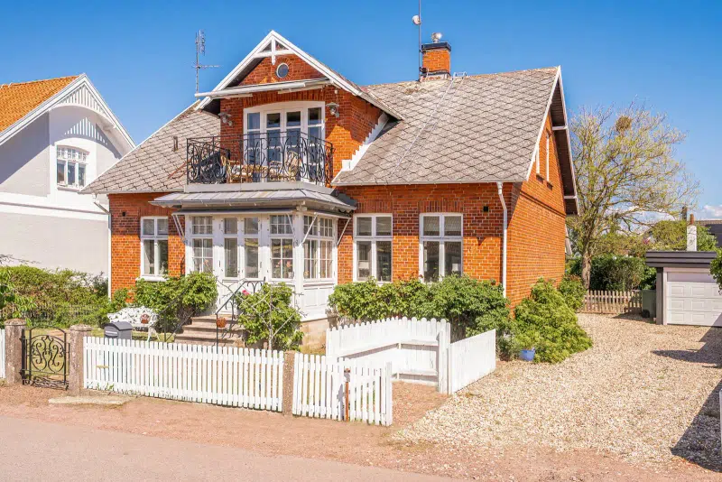 House, 8 rooms, 216 m² in Höganäs
