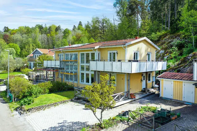 Bild 1 av 1 på Båtstigen 11