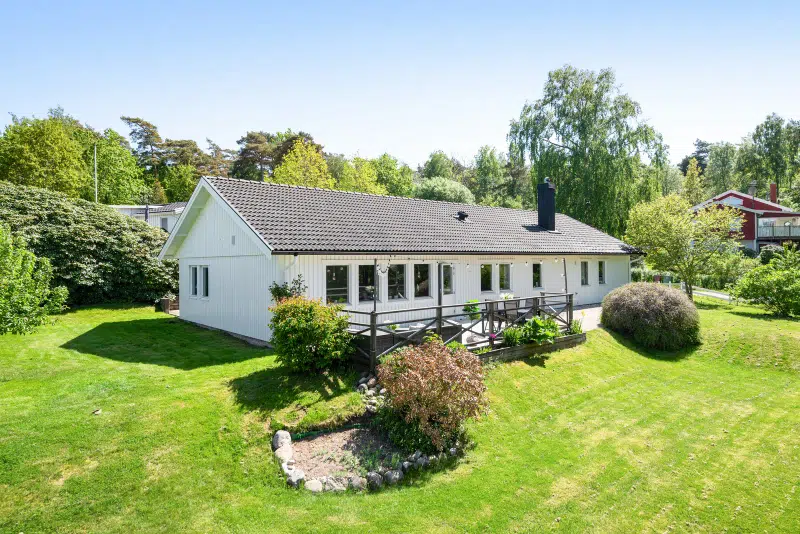 House, 1 room, 129 m² in Onsala