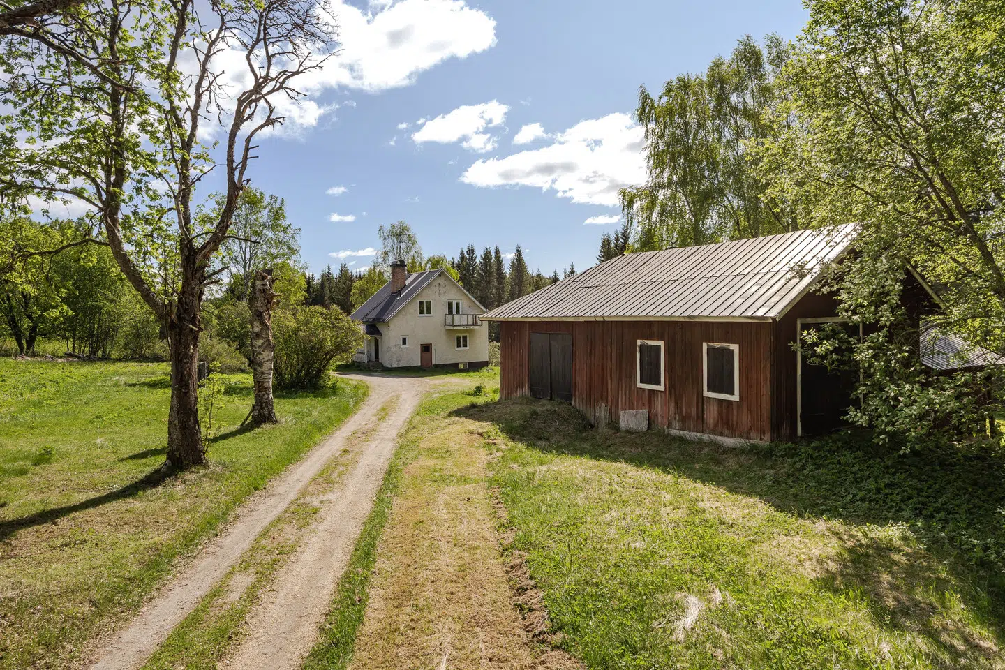Bild 1 av 6 på Bäckaräng 210