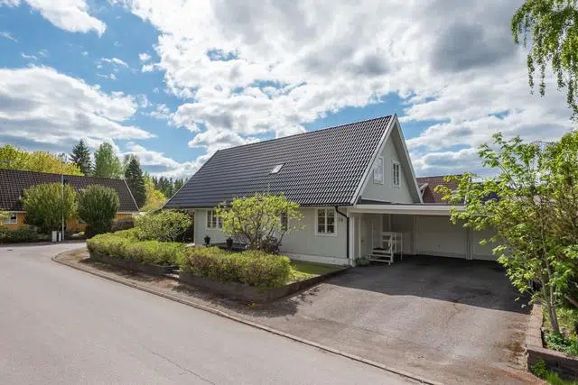 Bild 1 av 1 på Lävägen 16