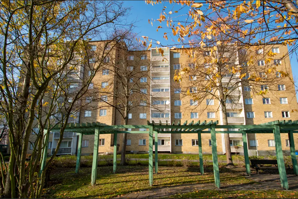 Image 1 of 3 of Västra Hindbyvägen 3a