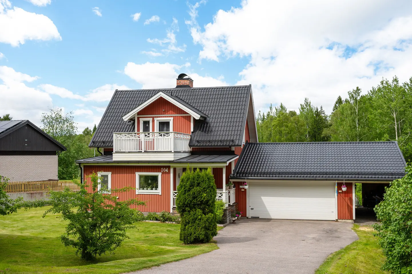House, Högtorpsvägen 104, Sandviken. Photo 1 of 5