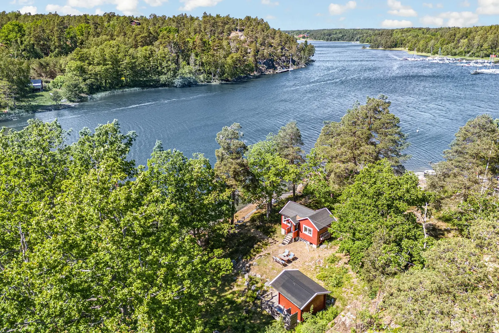 Fritidshus, Mjölknäsvägen 19, Värmdö. Bild 1 av 21