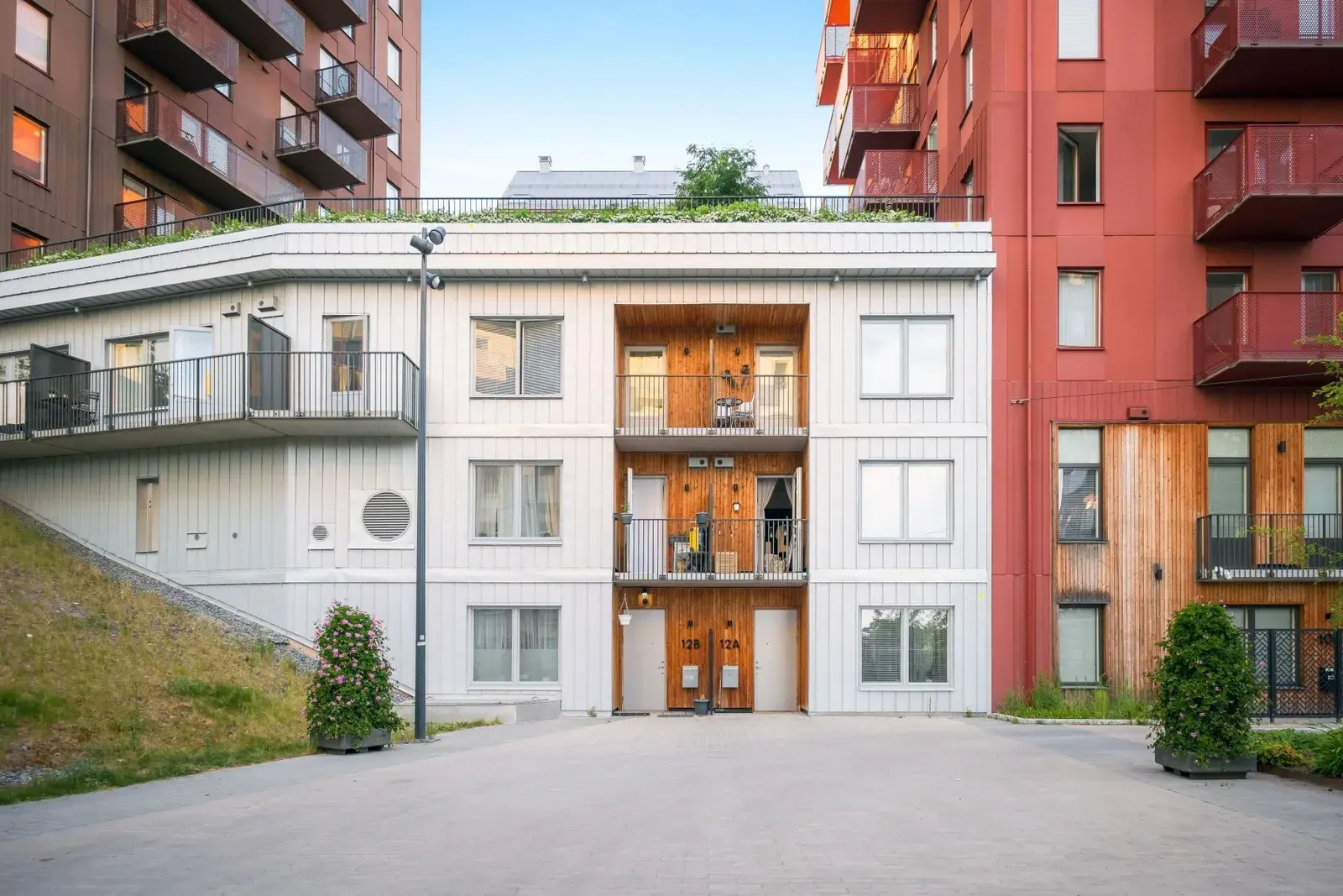 Bild 1 av 21 på Tingstorget 12A
