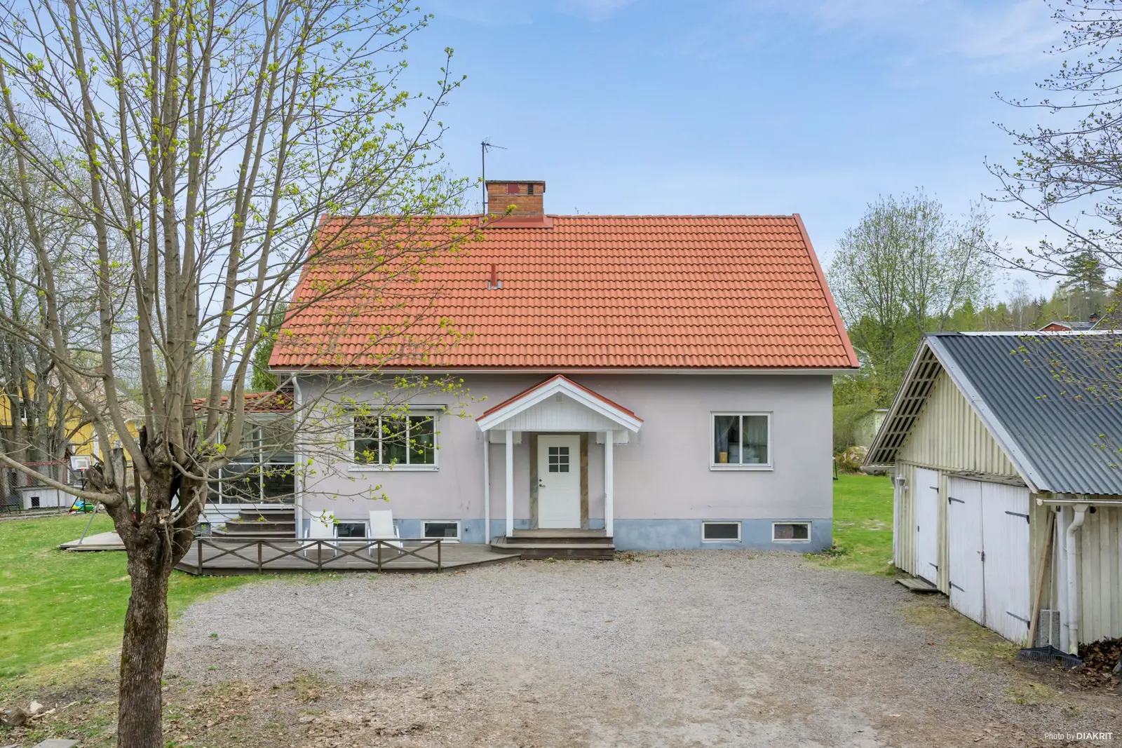 Bild 1 av 20 på Ullenvägen 9