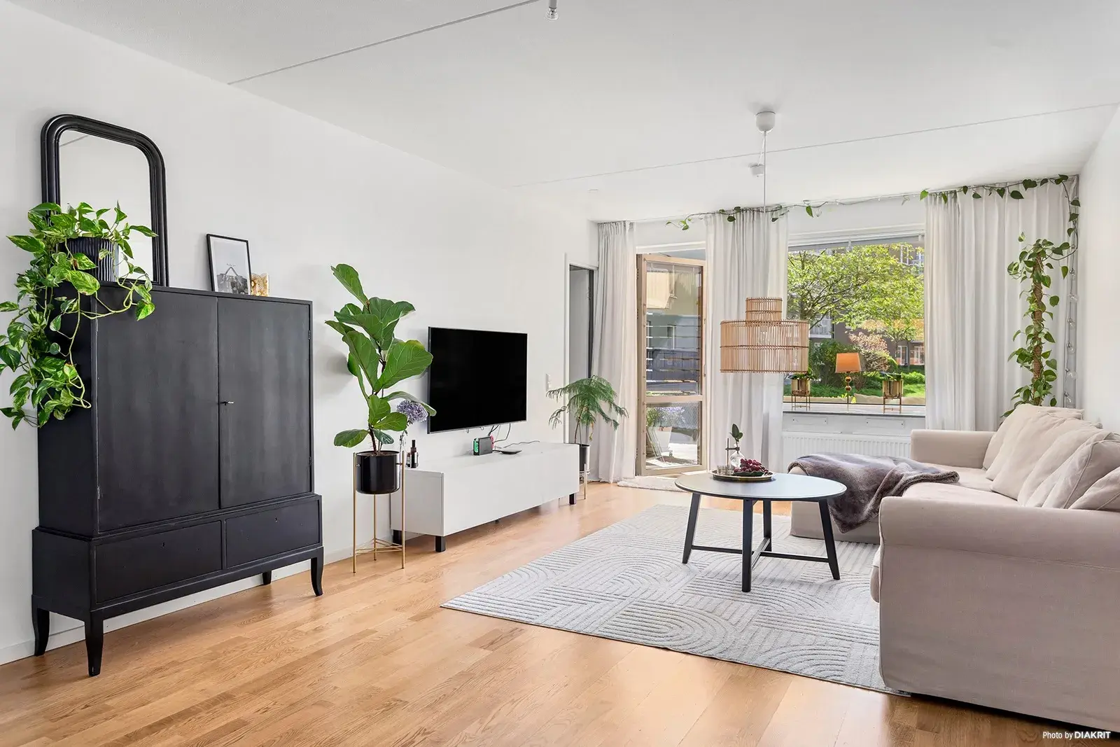 Bild 1 av 19 på Mäldgatan 2