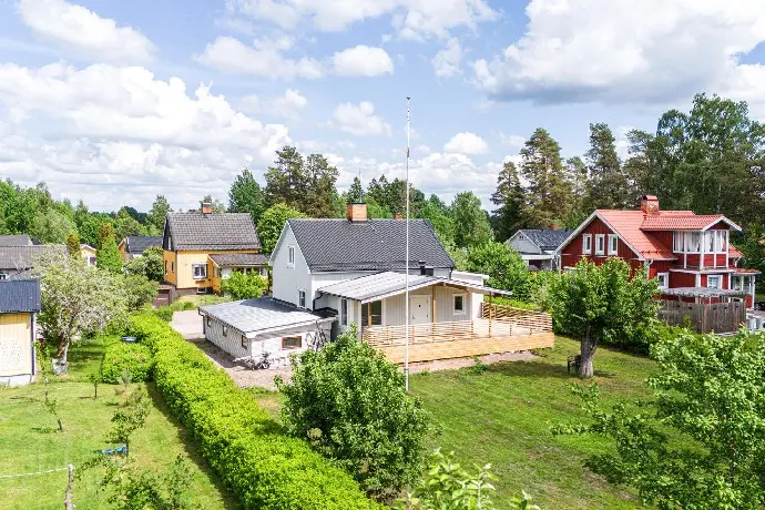 Bild 1 av 33 på Trädgårdsvägen 18