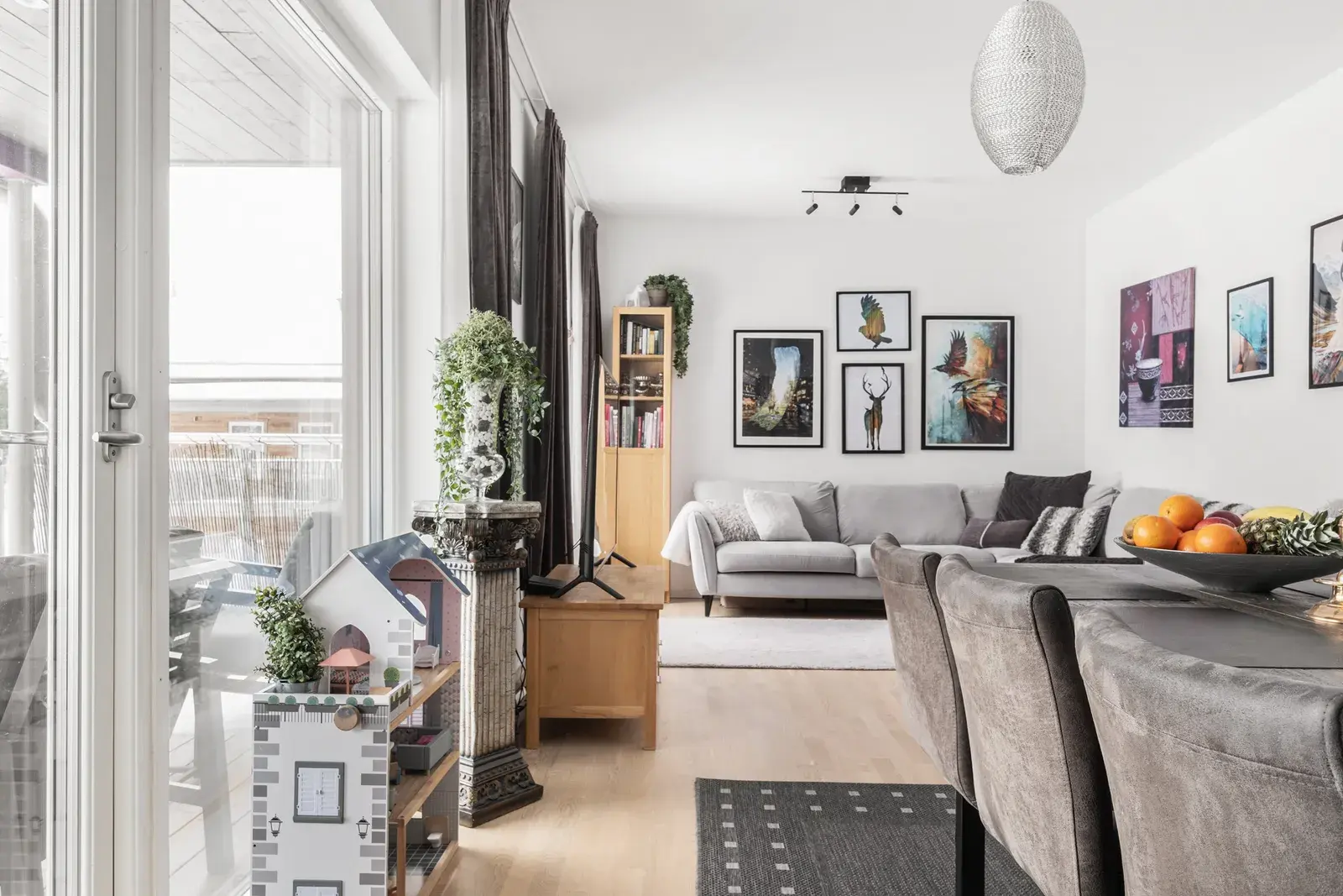 Bild 1 av 21 på Skogsstigen 5D